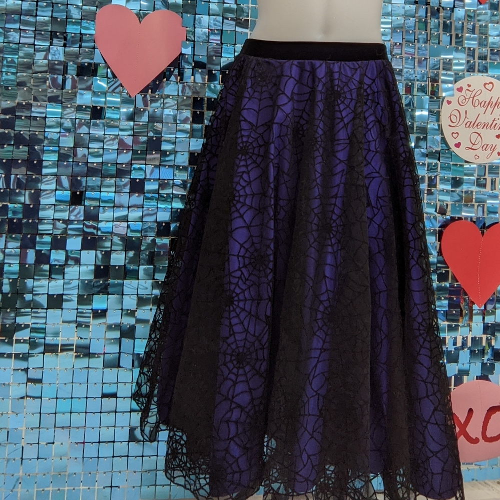 Full Circle Skirt - Spider Web - Picture 2 of 2